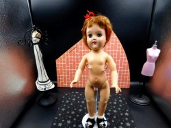 toni p90 red dress nude